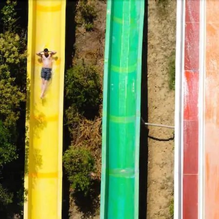 Waterplanet & Aquapark ホテル オクルカラール