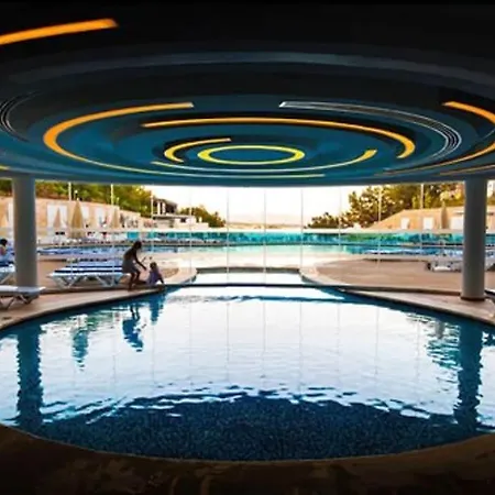 酒店 Waterplanet & Aquapark 欧库卡拉