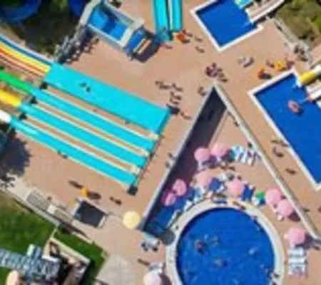 Waterplanet & Aquapark 酒店 欧库卡拉