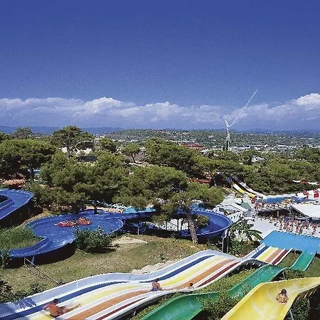 Waterplanet & Aquapark 4* 欧库卡拉