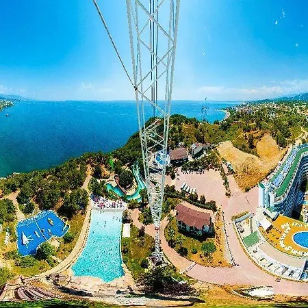 Waterplanet & Aquapark 4* 欧库卡拉